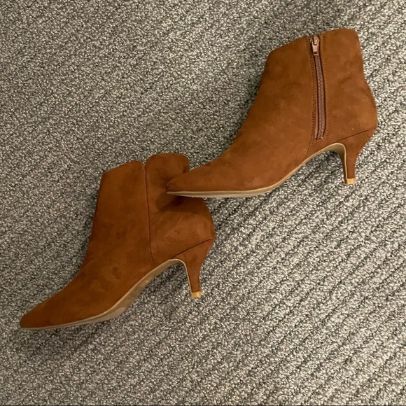 Shoes - Kitten Heel booties